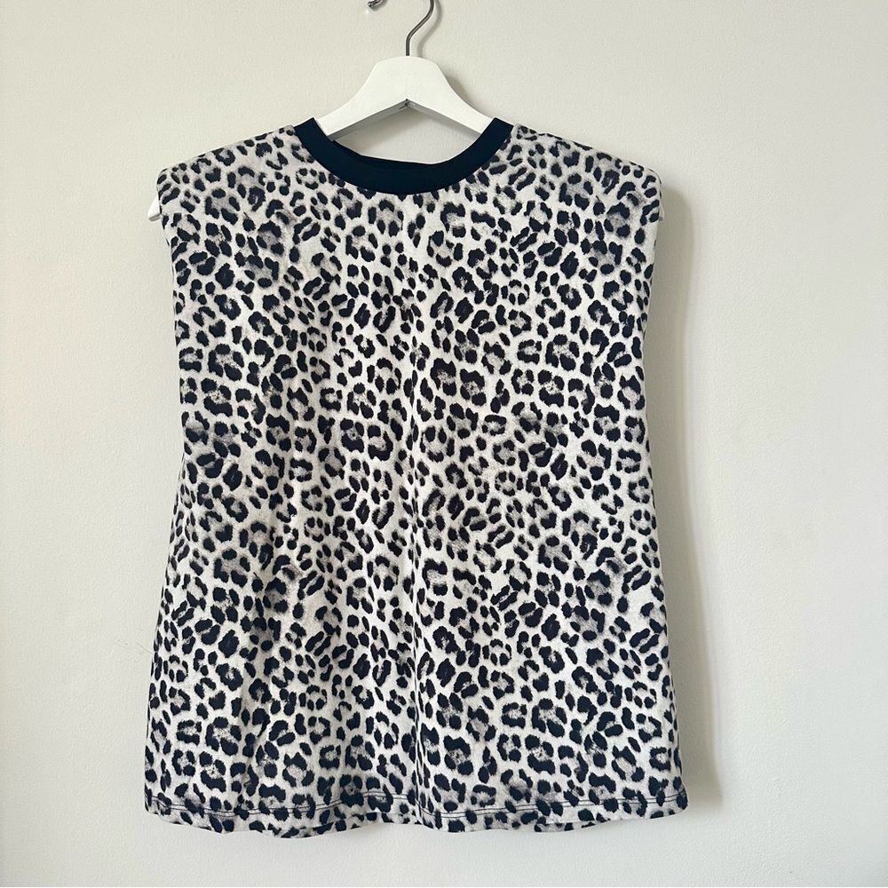 Alice + Olivia Braxton Leopard Print Sleeveless Tee Size M - Picture 4 of 8